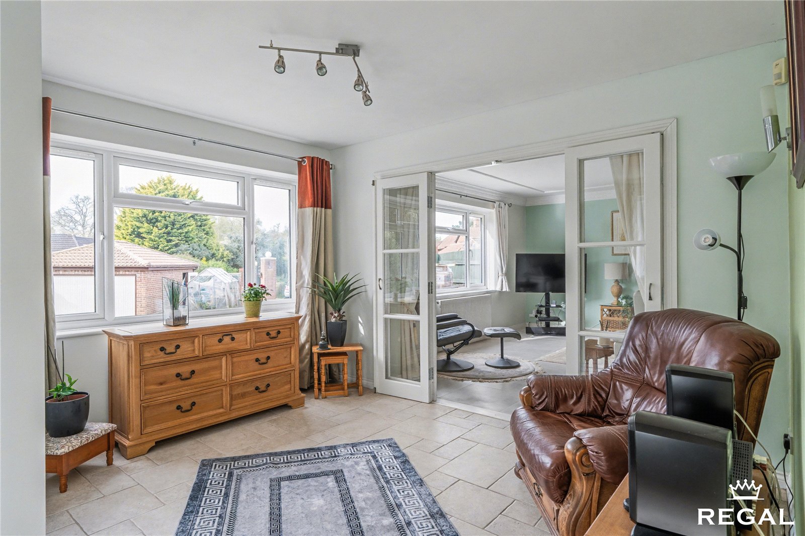 RLE260061_68.jpg Victoria Close, Locks Heath, Southampton, SO31 9NT