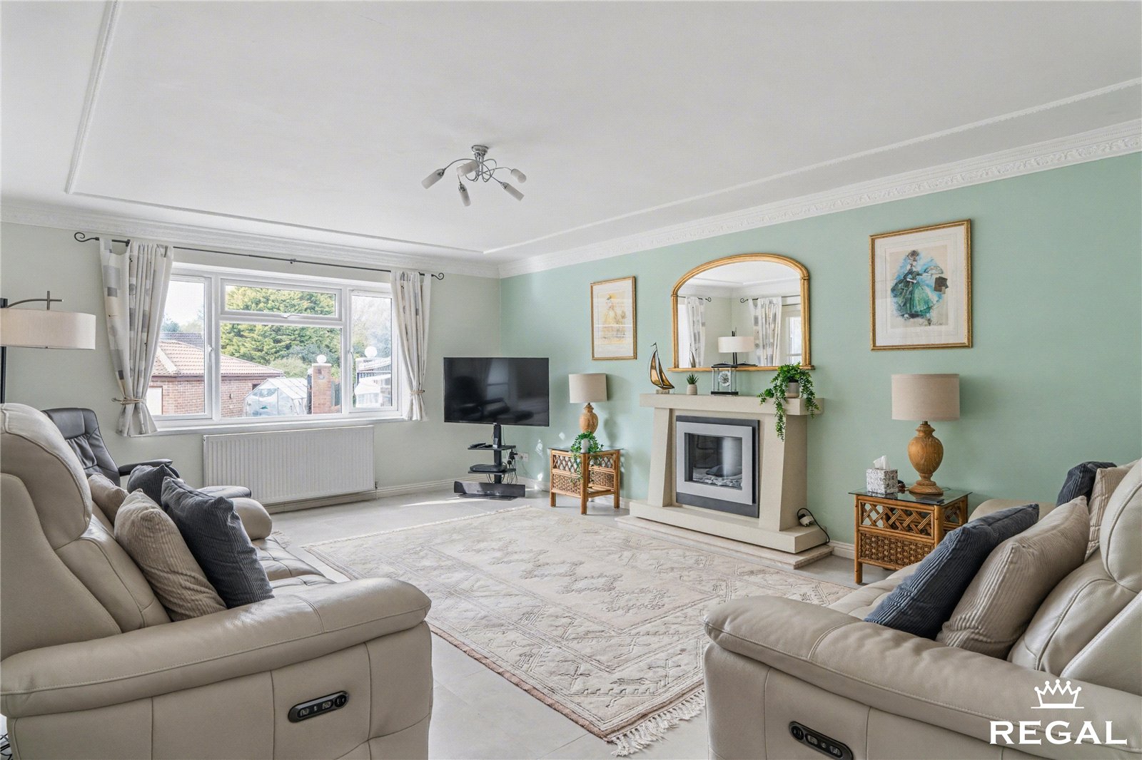 RLE260061_69.jpg Victoria Close, Locks Heath, Southampton, SO31 9NT