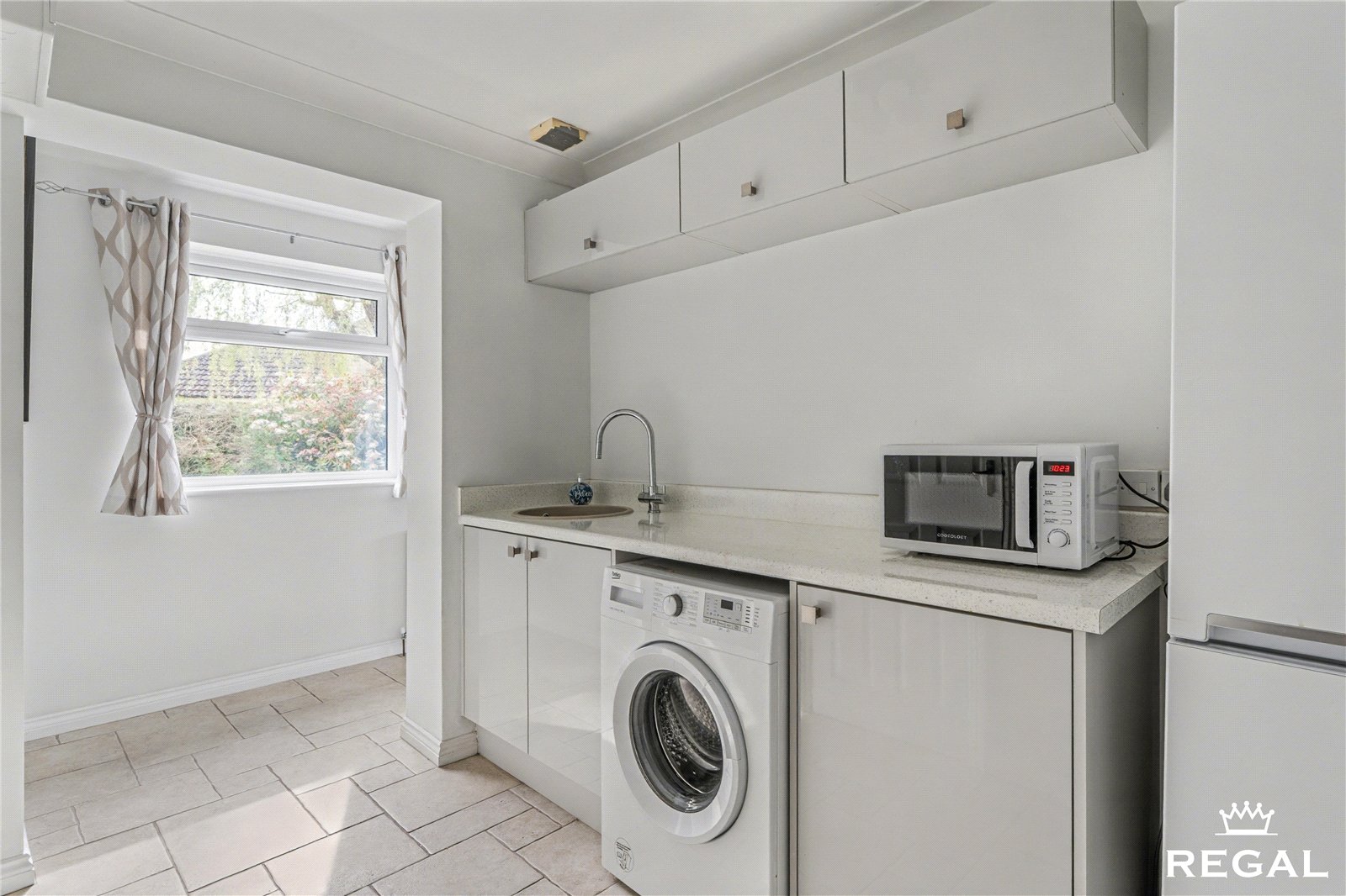 RLE260061_74.jpg Victoria Close, Locks Heath, Southampton, SO31 9NT