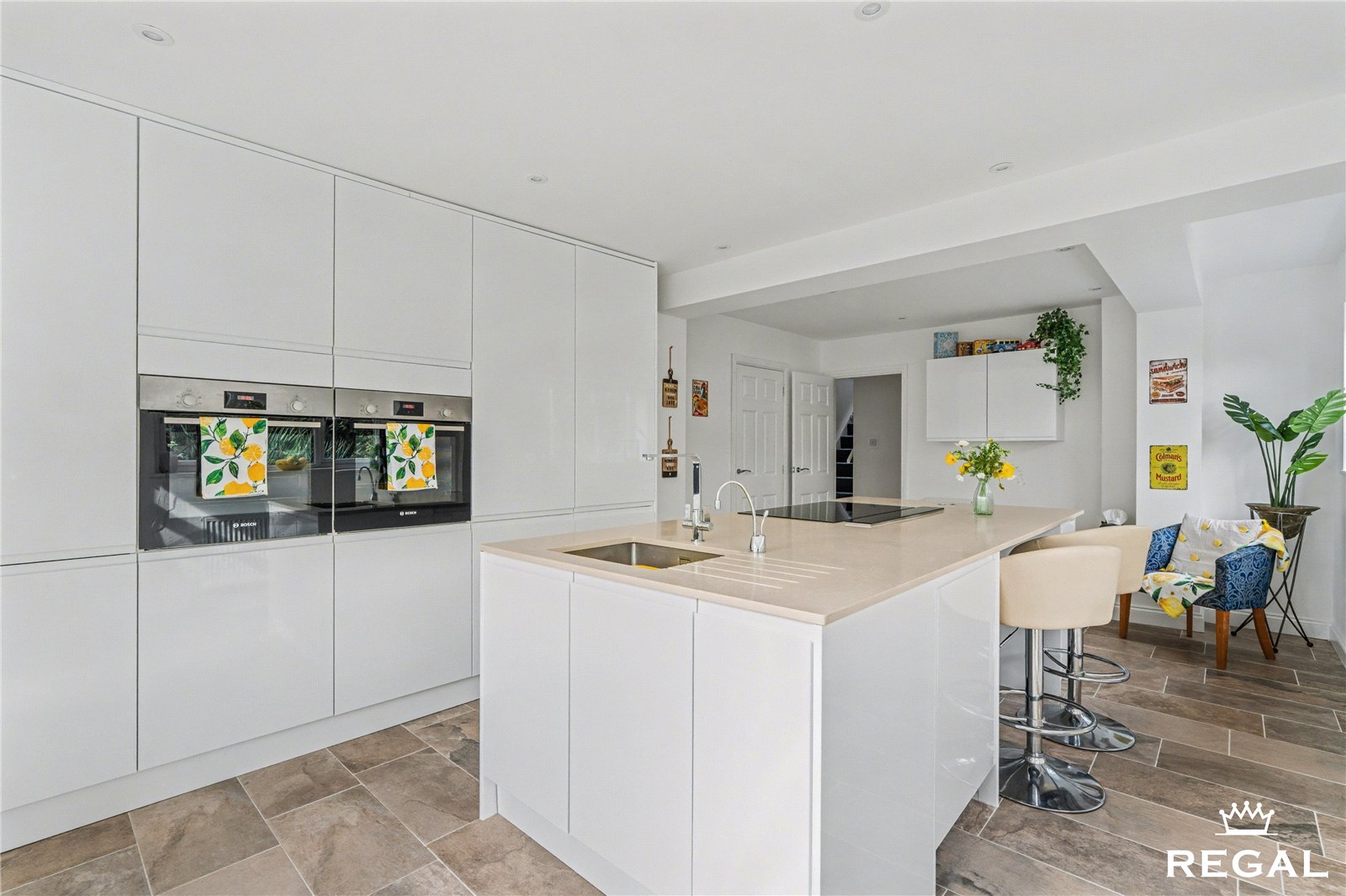 RLE260061_78.jpg Victoria Close, Locks Heath, Southampton, SO31 9NT
