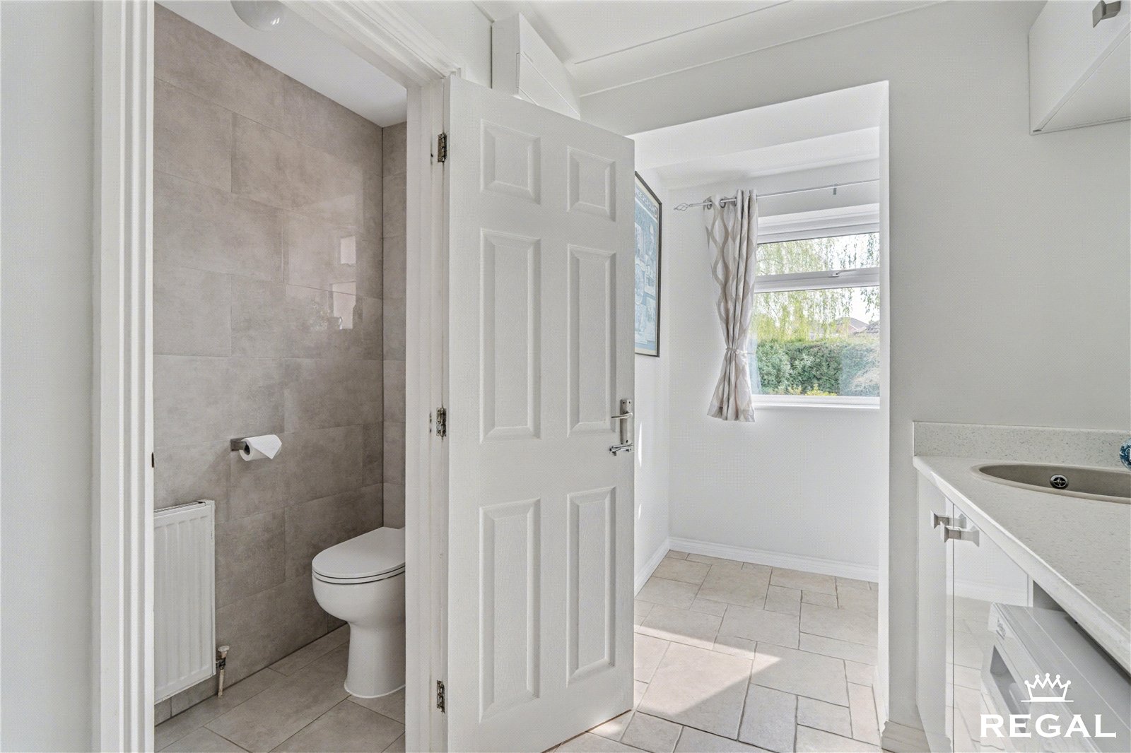 RLE260061_88.jpg Victoria Close, Locks Heath, Southampton, SO31 9NT