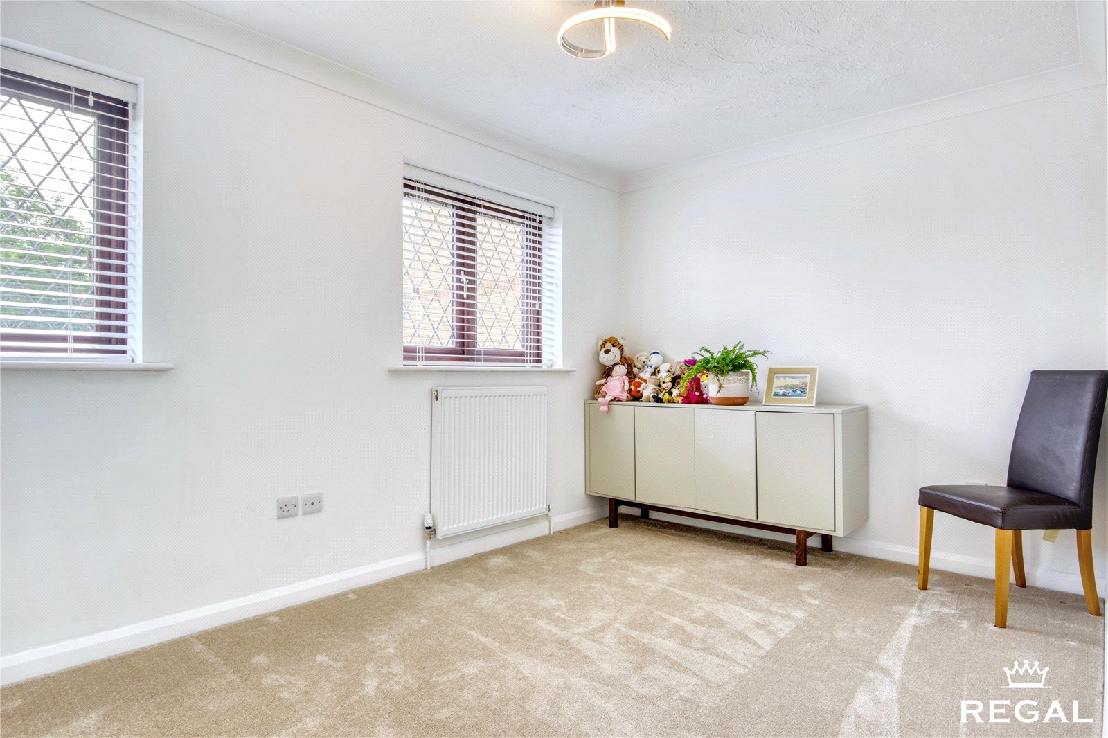 Picture No. 24 Charlotte Close, Poole, BH12 5HR