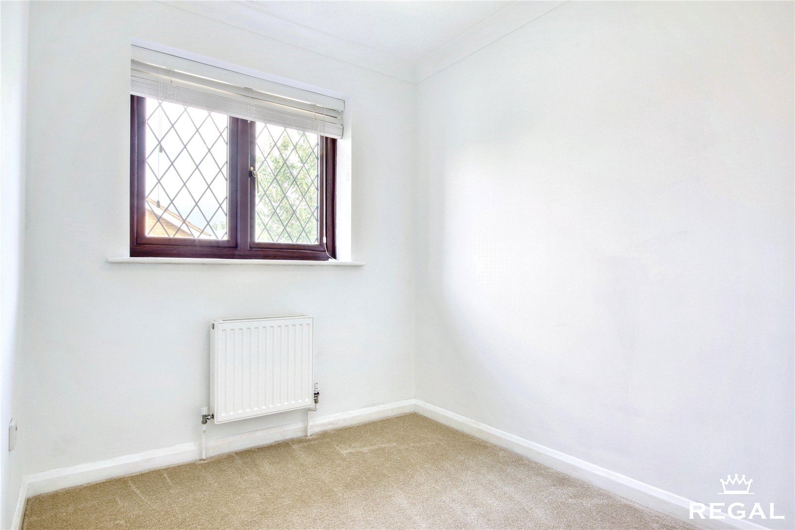 Picture No. 35 Charlotte Close, Poole, BH12 5HR