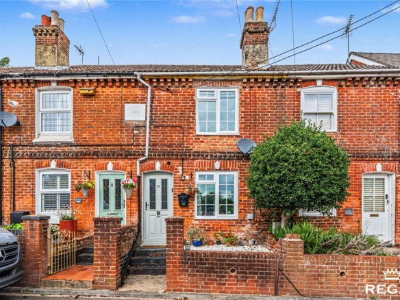 Allbrook Hill, Allbrook, SO50 4NA
