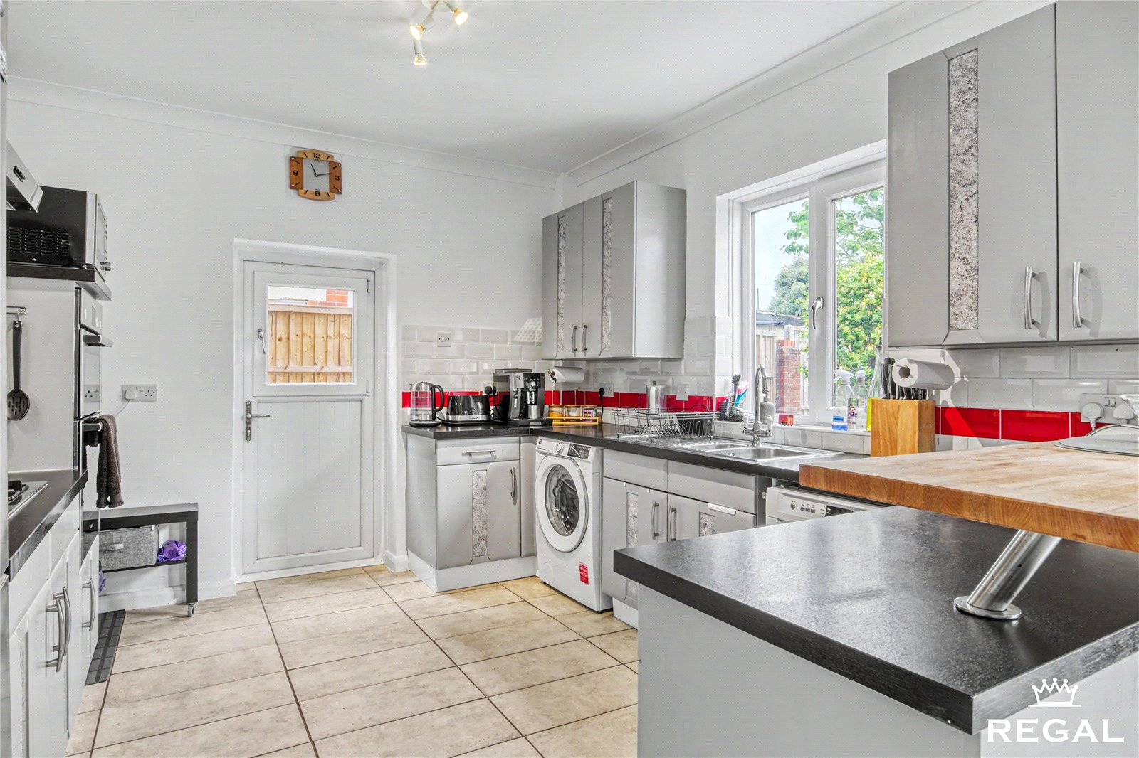 Picture No. 23 Lawn Road, Eastleigh, SO50 4GN