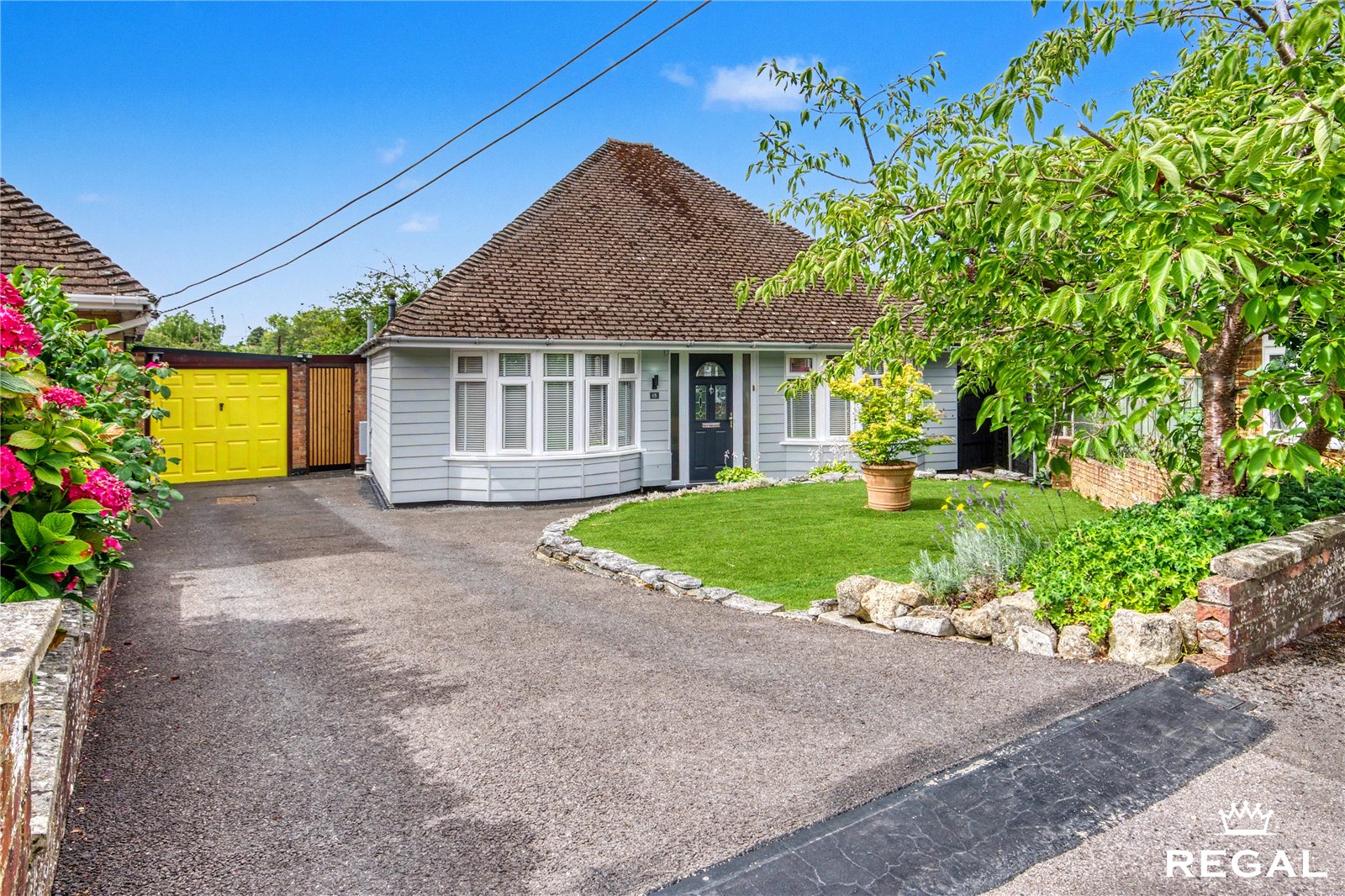 Picture No. 02 Southdene Road, Chandlers Ford, SO53 3DU