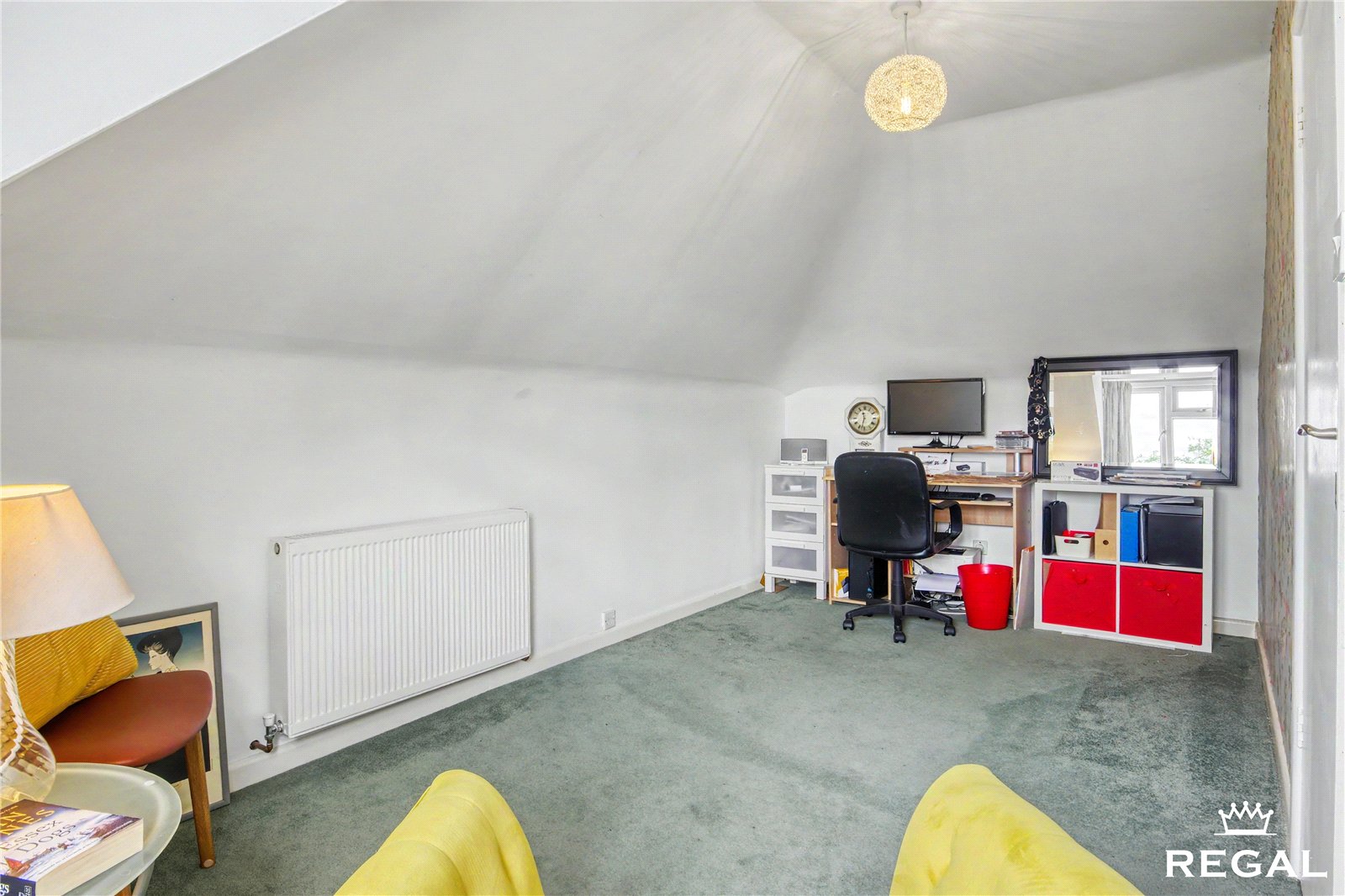 Picture No. 34 Southdene Road, Chandlers Ford, SO53 3DU