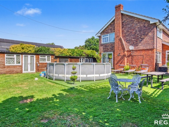 Lower Common Road, West Wellow, SO51 6BT