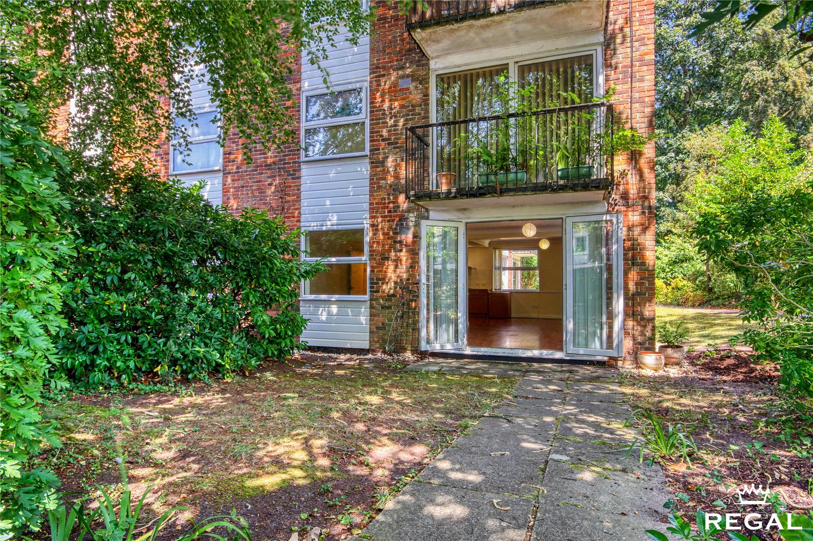 RLE260157_06.jpg Beech House, Lingwood Close, Bassett, SO16 7GF