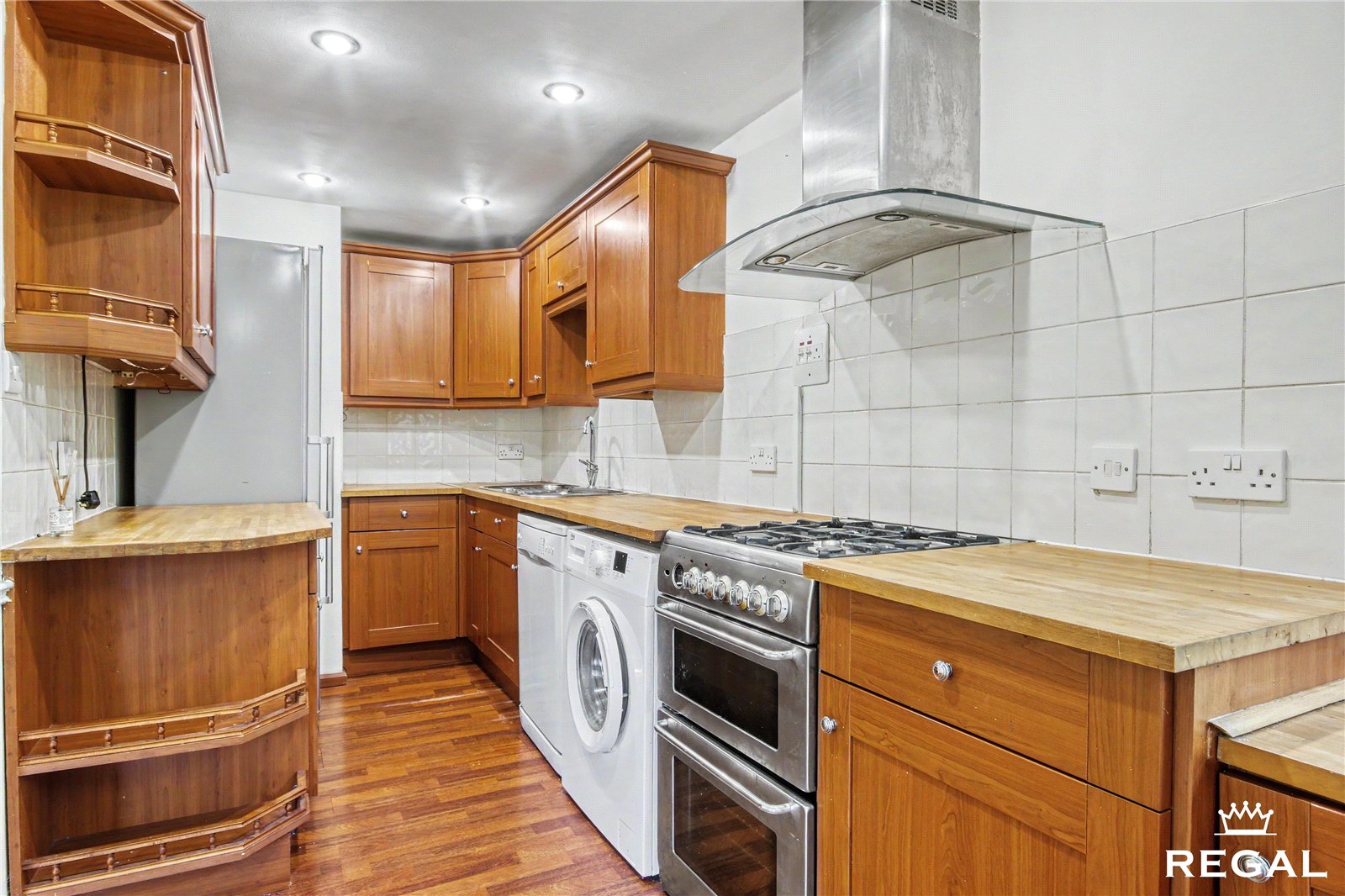RLE260157_26.jpg Beech House, Lingwood Close, Bassett, SO16 7GF