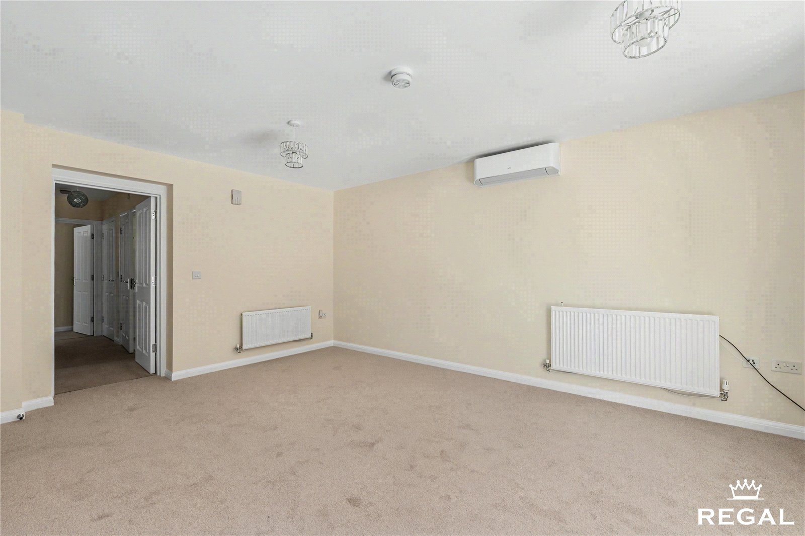 Picture No. 03 Ovington Gardens, Eastleigh, SO50 5FZ