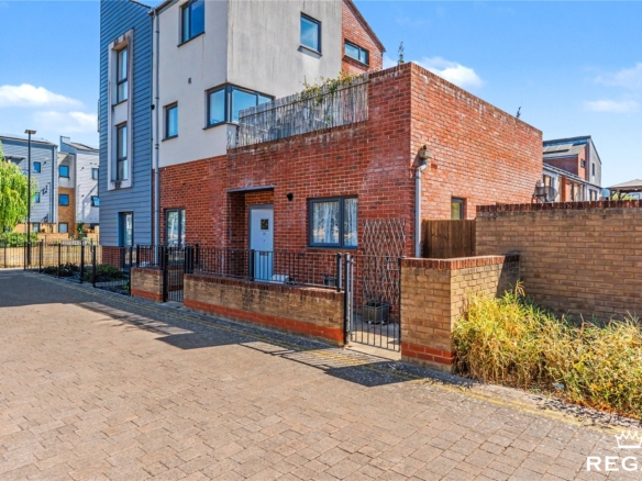 Ovington Gardens, Eastleigh, SO50 5FZ