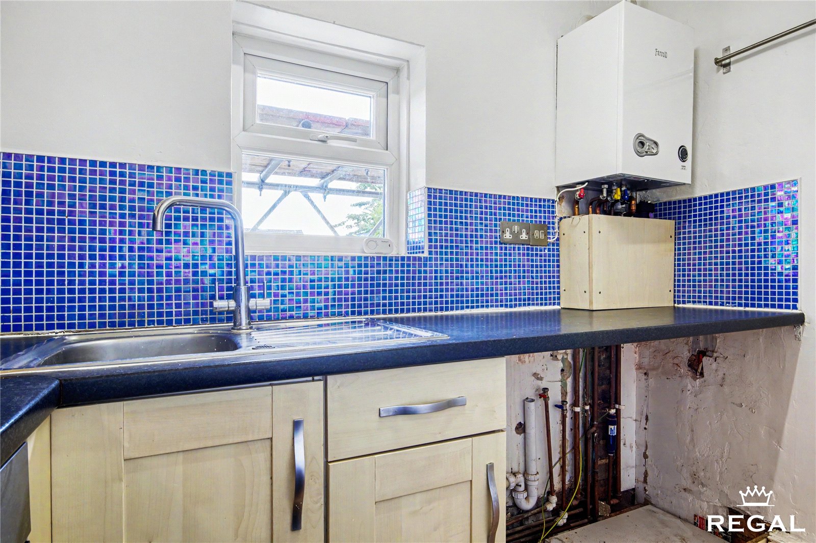 Picture No. 16 Malmesbury Park Road, Charminster, Bournemouth, BH8 8PX