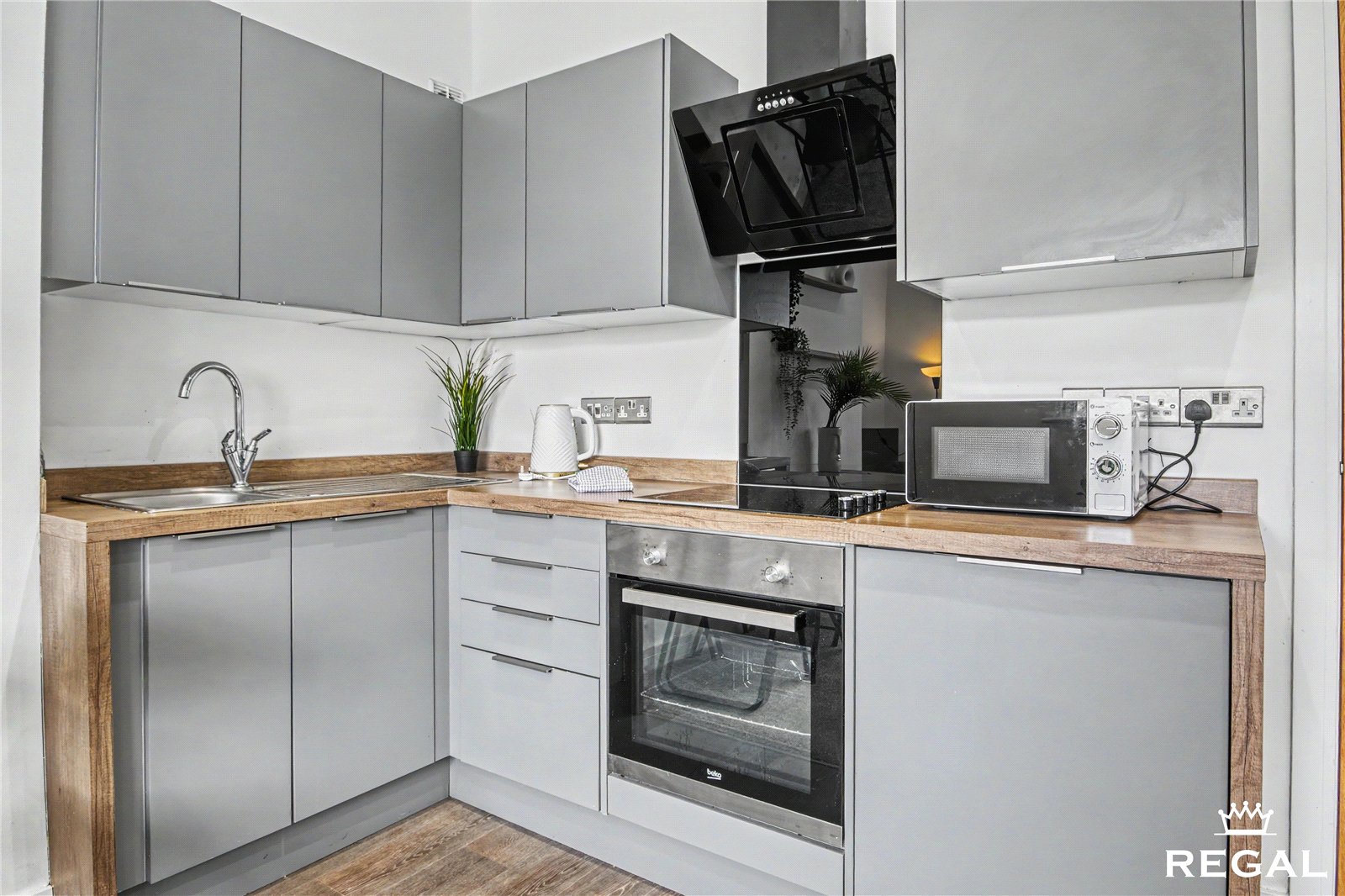 Picture No. 19 Ashley Road, Parkstone, Poole, BH14 9DS