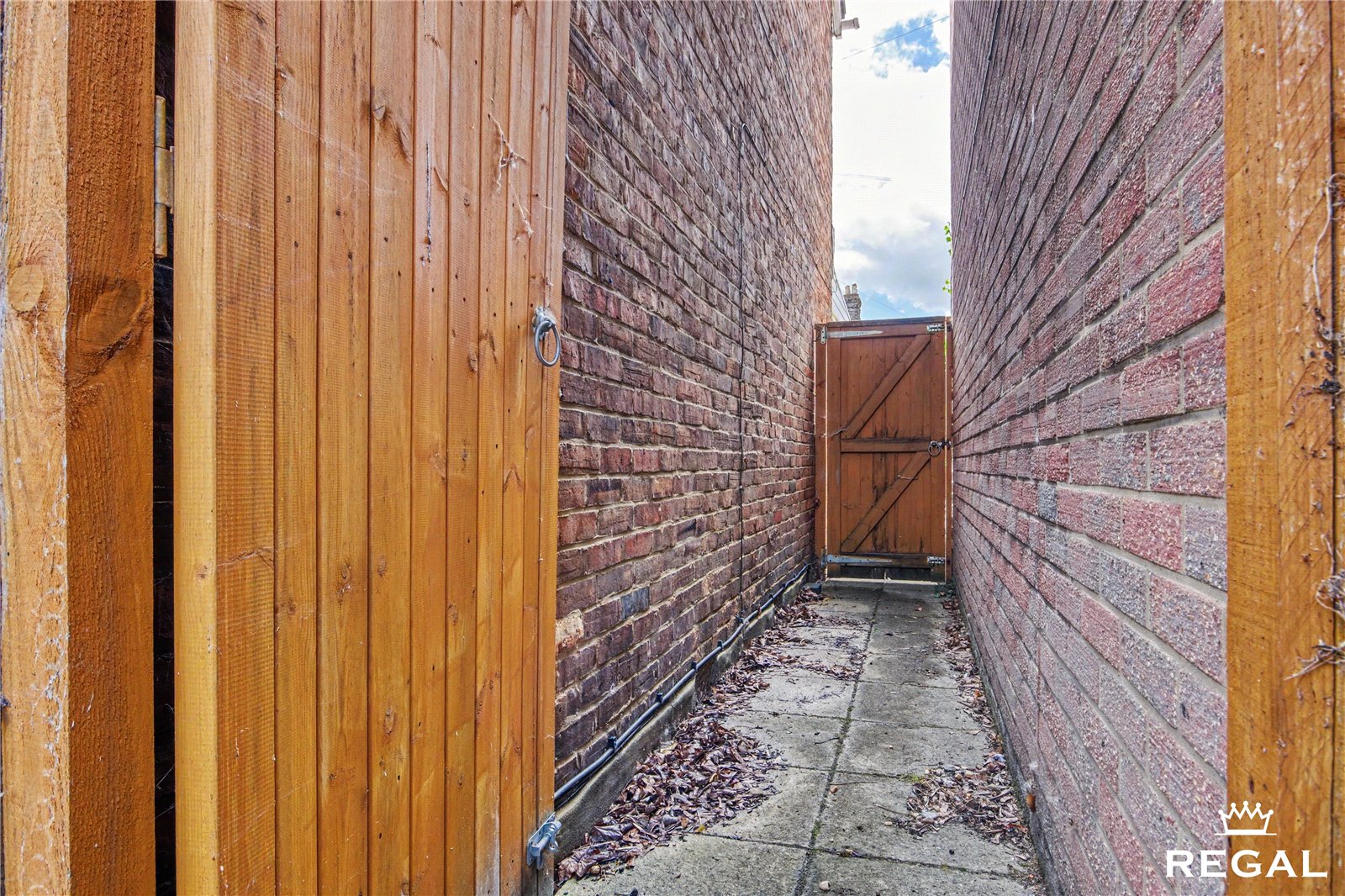 Picture No. 23 Emerson Close, Poole, BH15 1QU