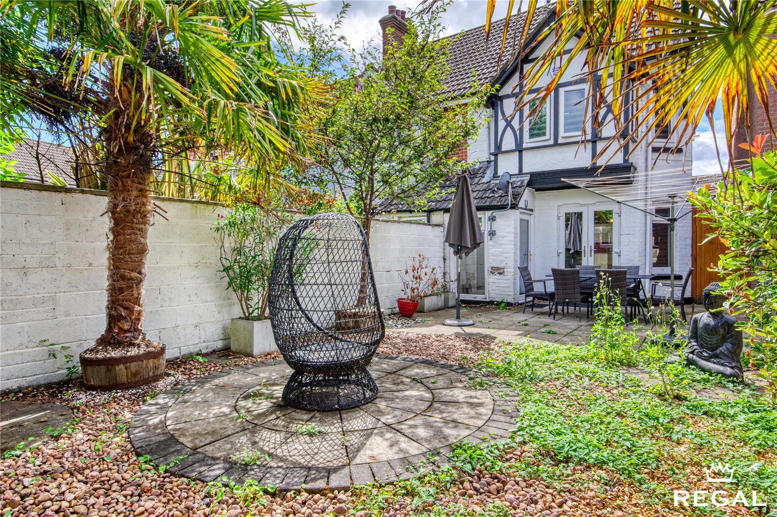 Picture No. 26 Emerson Close, Poole, BH15 1QU