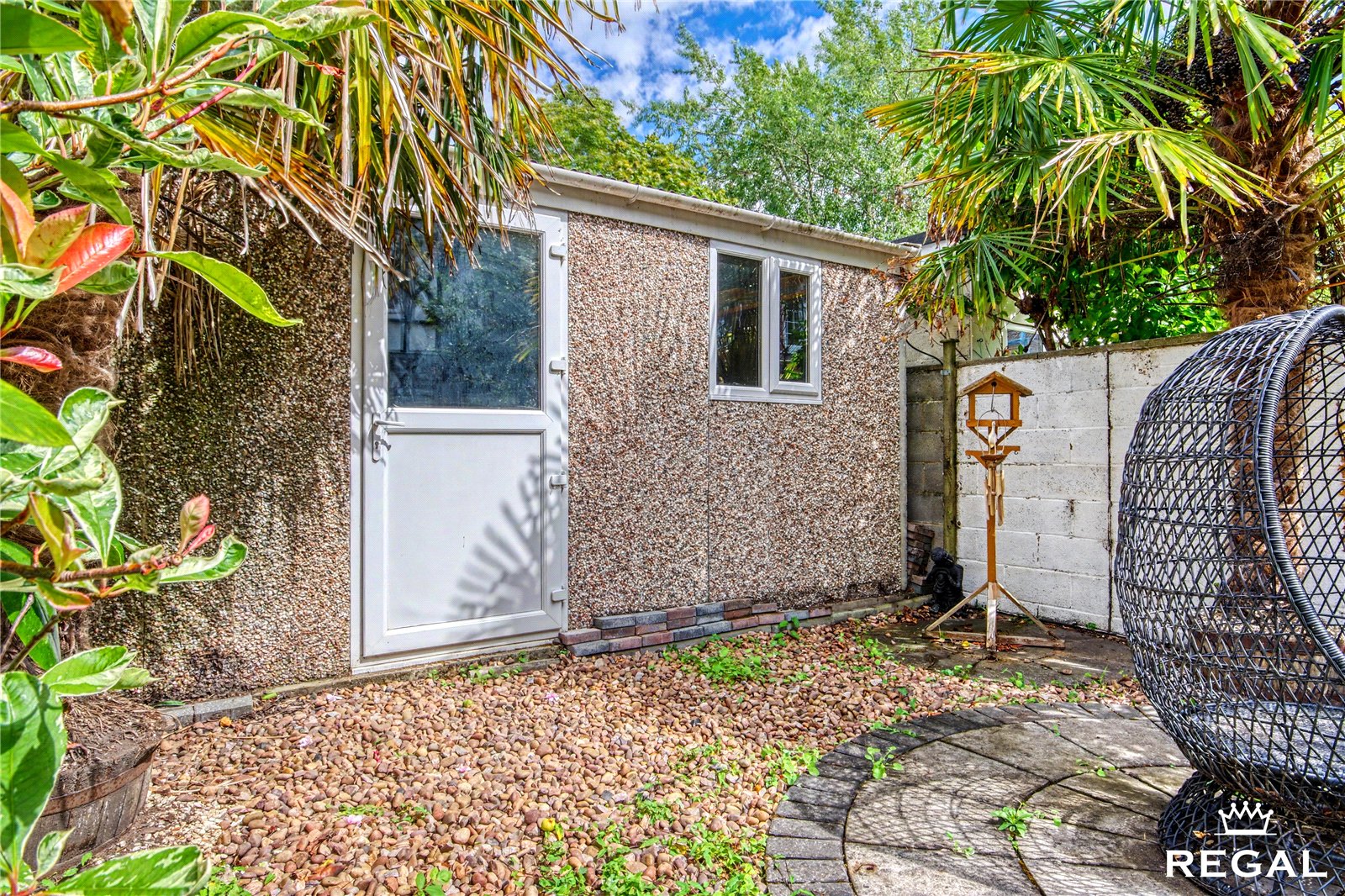 Picture No. 27 Emerson Close, Poole, BH15 1QU