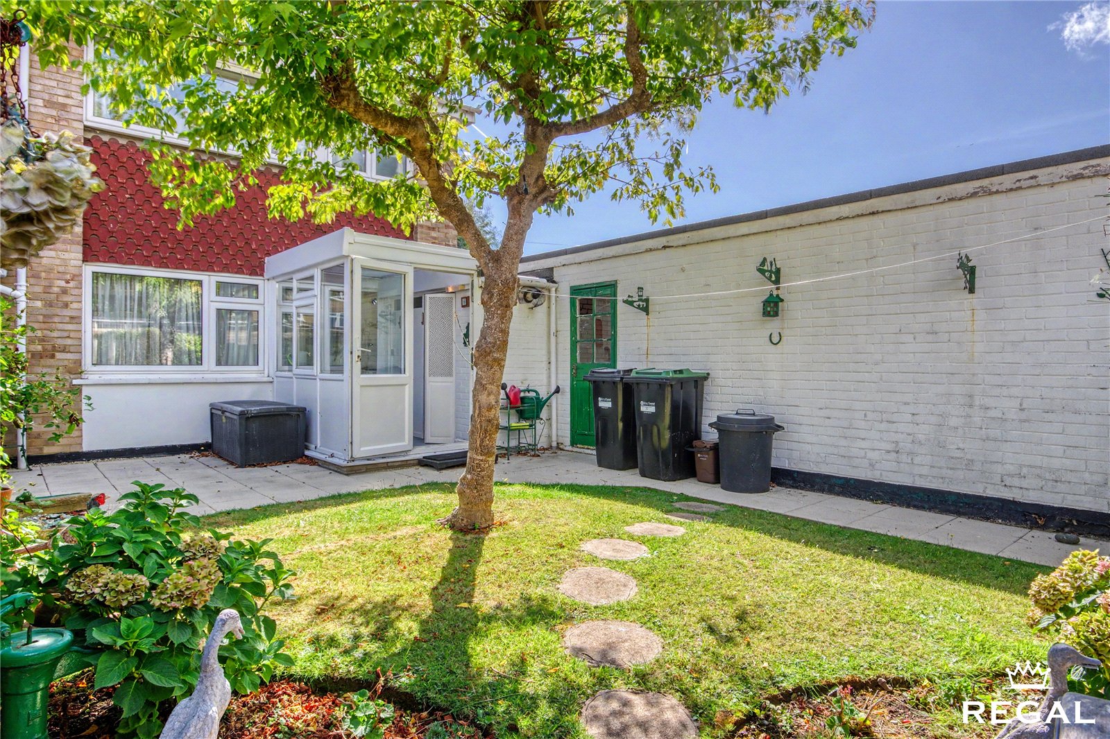 Camellia Gardens, New Milton, BH25 6BL