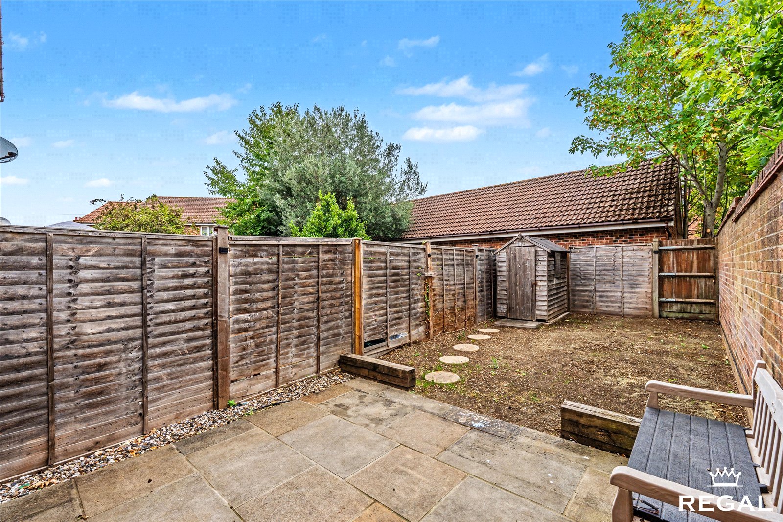 Picture No. 19 Avro Close, Regents Park, Southampton, SO15 4AE