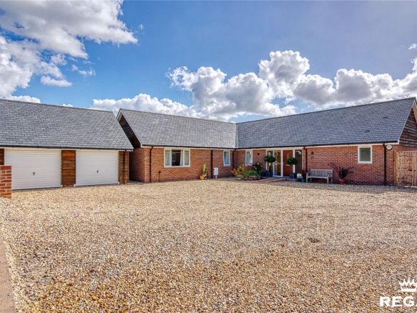 Barrow View Farm Cottage, Broad Oak, Sturminster Newton, DT10 2HG