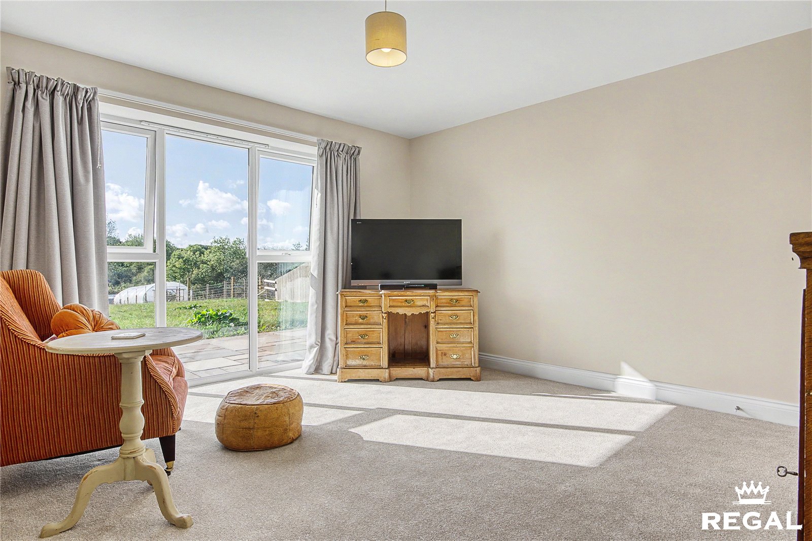 Picture No. 16 Barrow View Farm Cottage, Broad Oak, Sturminster Newton, DT10 2HG