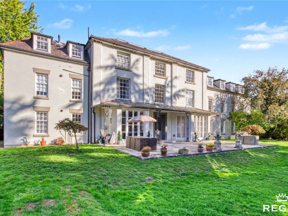 Bishopstoke Manor, Church Road, Bishopstoke, SO50 6QD