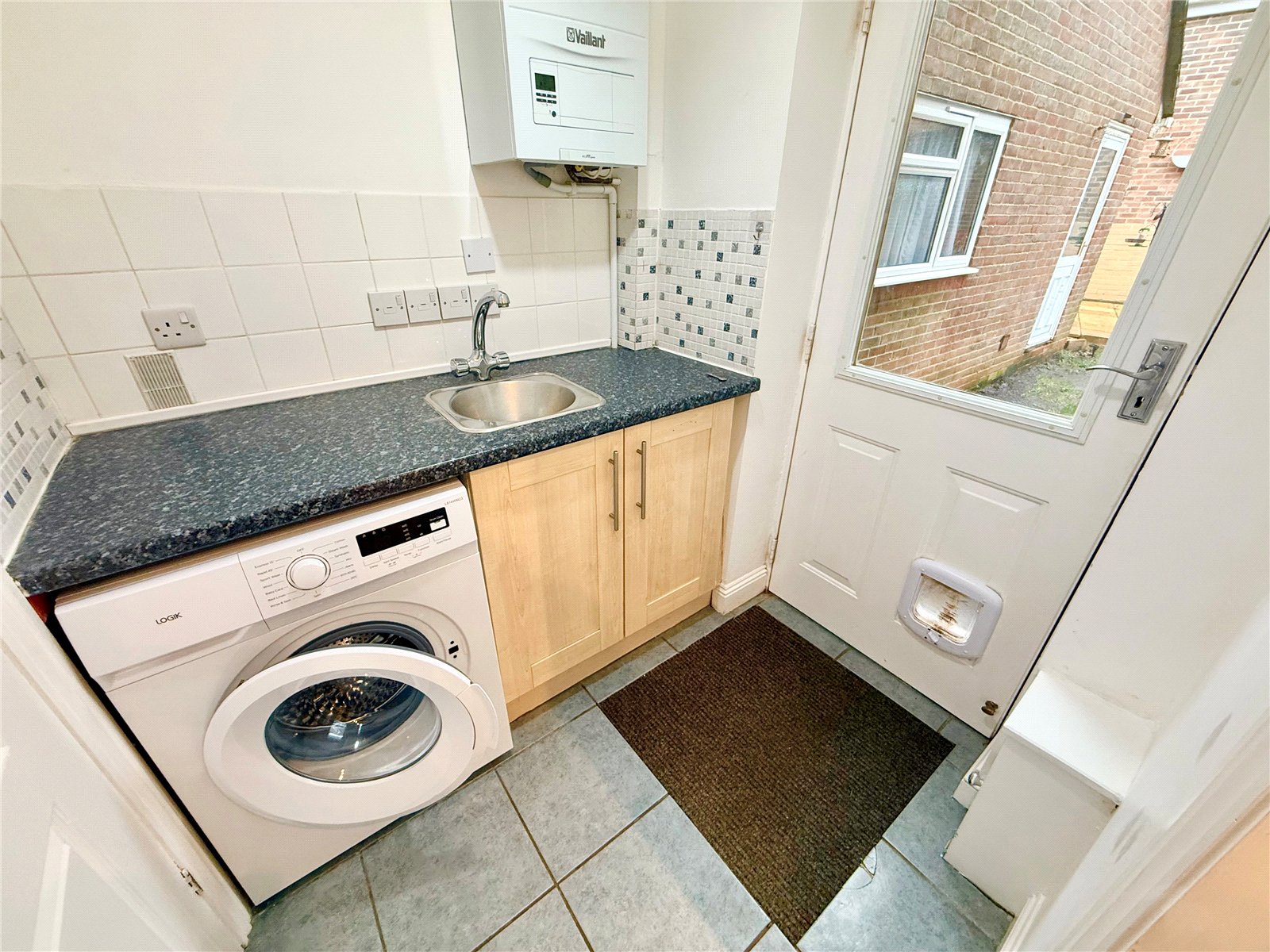 Blencowe Drive, Chandlers Ford, Southampton, SO53 4LZ